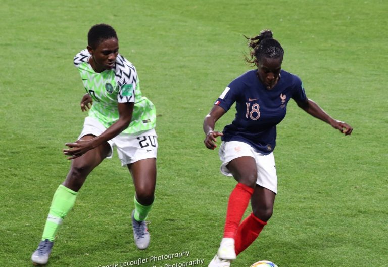 Victoire contrastée de la France face au Nigéria