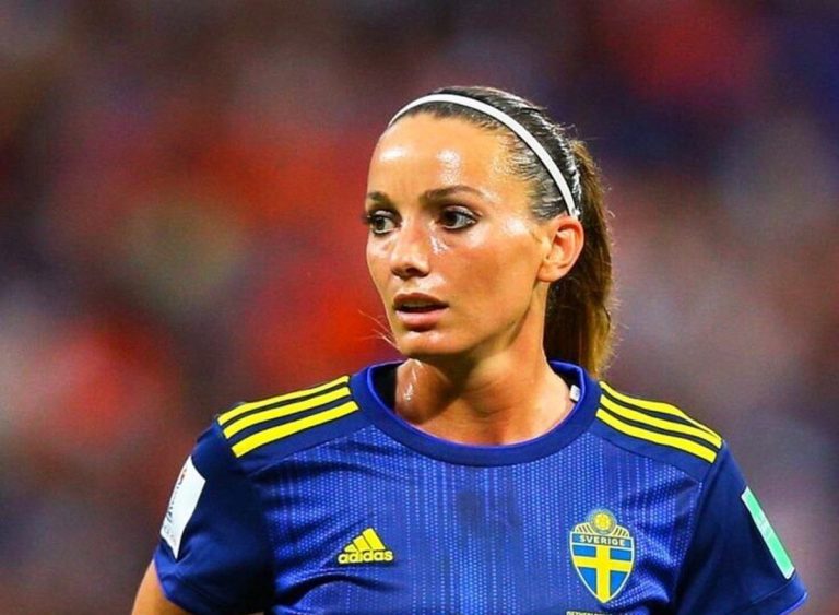 Kosovare Asllani oeuvre pour développer le football féminin dans son pays