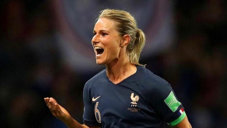 Amandine Henry titulaire contre l’Autriche