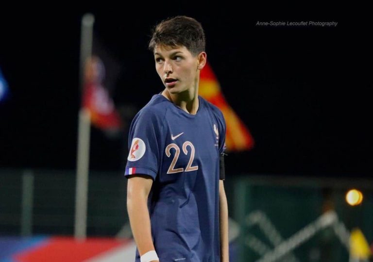 Elisa De Almeida a participé à la soirée historique de la France contre le Kazakhstan