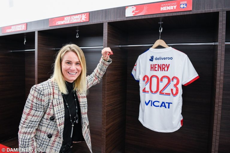 Amandine Henry prolonge son contrat avec l'OL