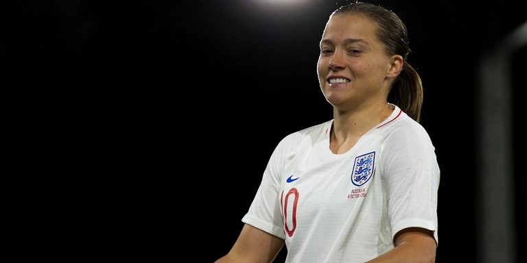 Fran Kirby a marqué dans deux coupes du monde pour l'Angleterre. ©2018 Sven Beyrich (El Loko Foto)