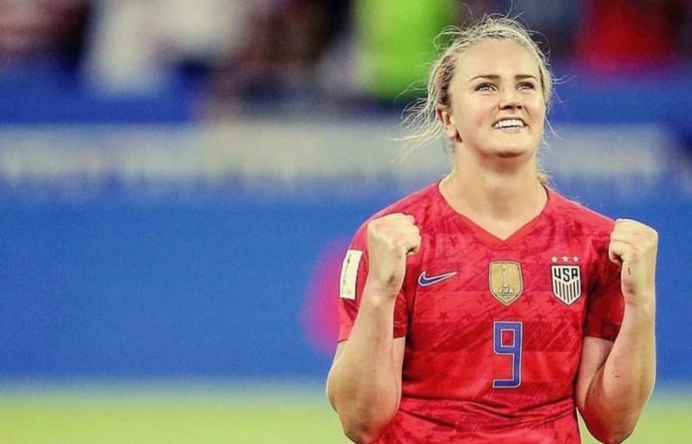 Lindsey Horan est pistée par l'OL