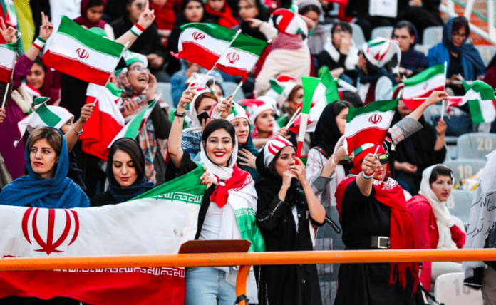 femmes stade Iran