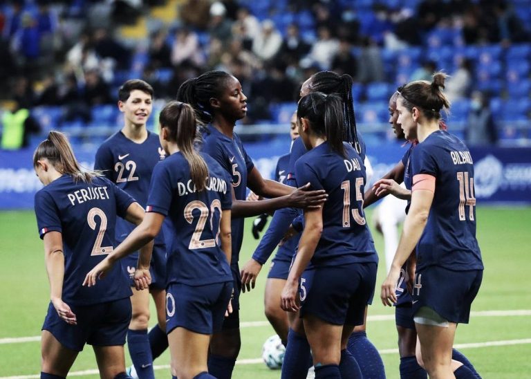 Les Bleues roulent sur le Kazakhstan grâce à Dali, Katoto et Malard