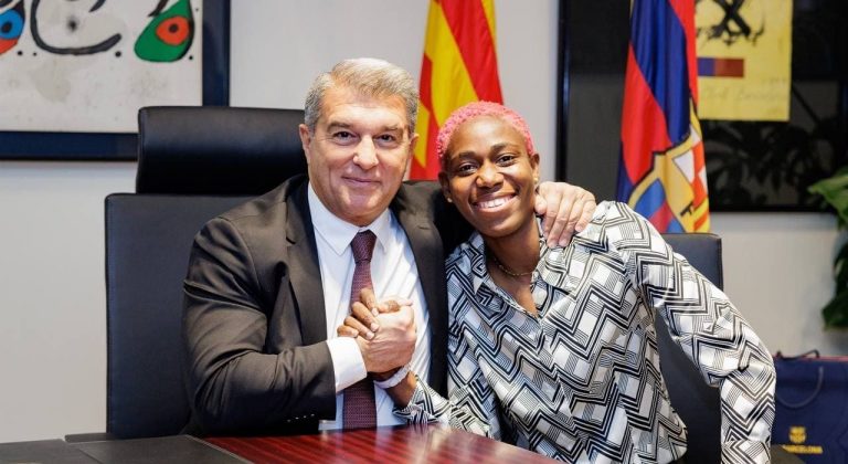 Asisat Oshoala, Barca femmes