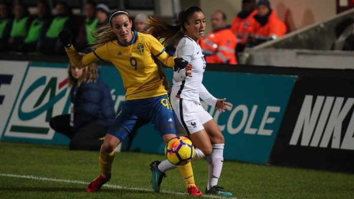 France Suède en amical foot féminin