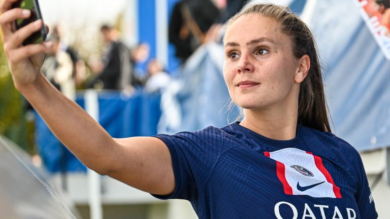 Martens PSG féminin Paris Saint-Germain