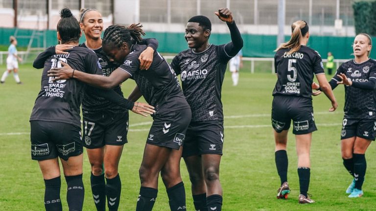 ASSE As Saint-etienne féminin féminine D2 Grenoble OM