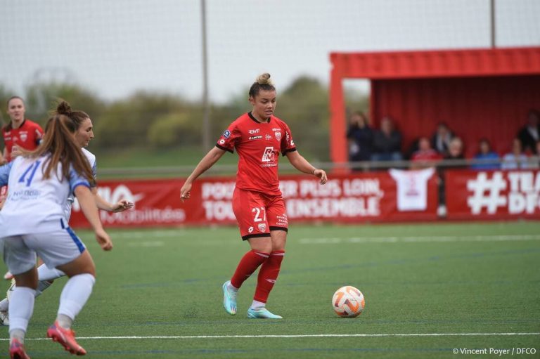 Océane Hurtré DFCO féminin PSG