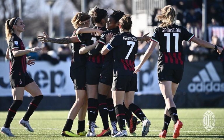 Milan Italie féminine féminin seria a