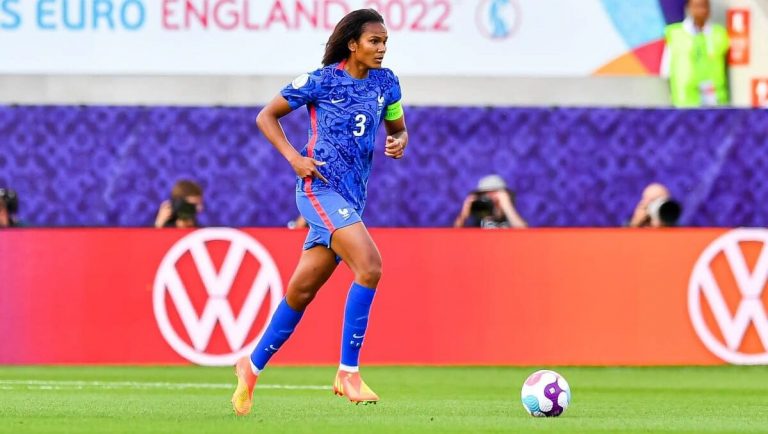 Wendie Renard parle de Kheira Hamraoui en EDF féminine