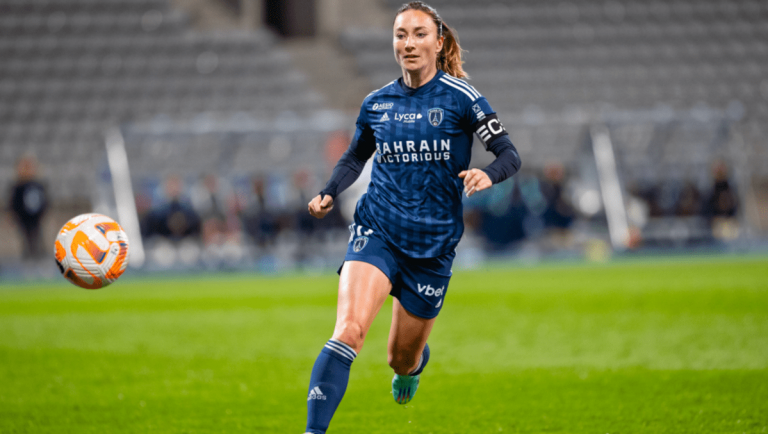 Gaëtane Thiney parle de l'équipe de France féminine et de Corinne Diacre.