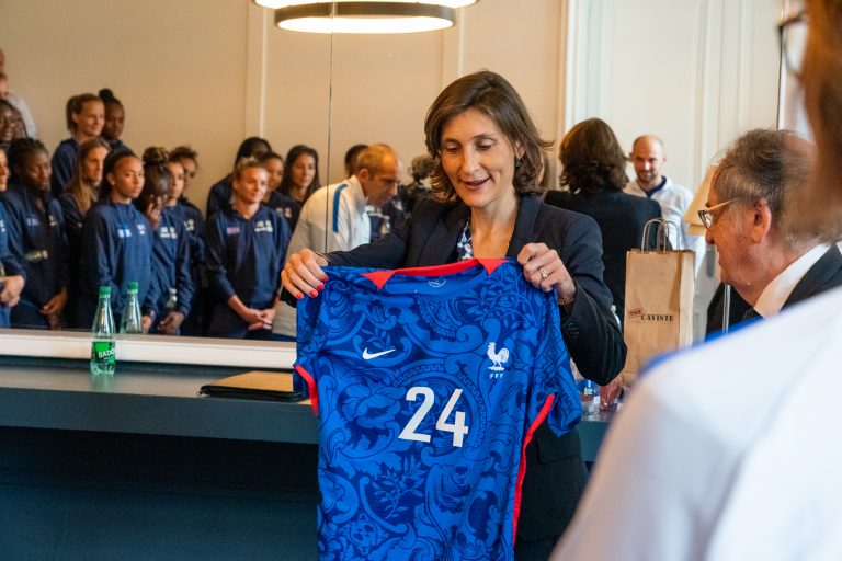 Amélie Oudéa-Castéra Bleues foot féminin