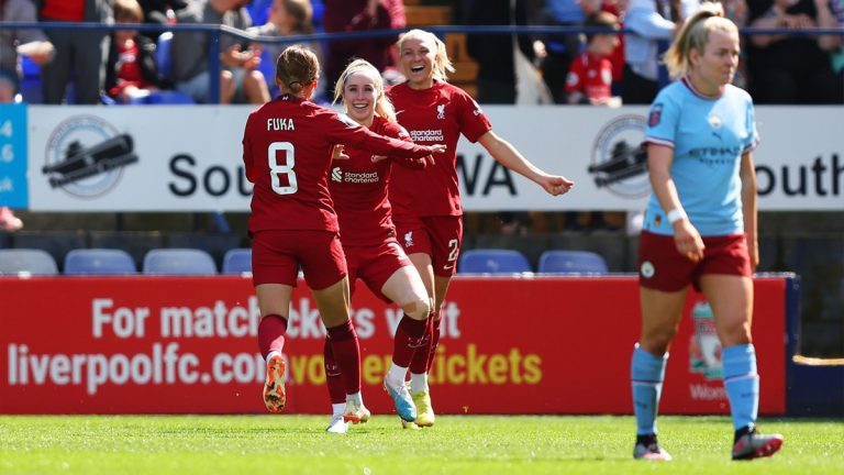 Liverpool féminin féminine Angleterre Man City Manchester