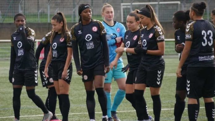 Issy et Yzeure foot féminin sanctionnés par la DNCG.