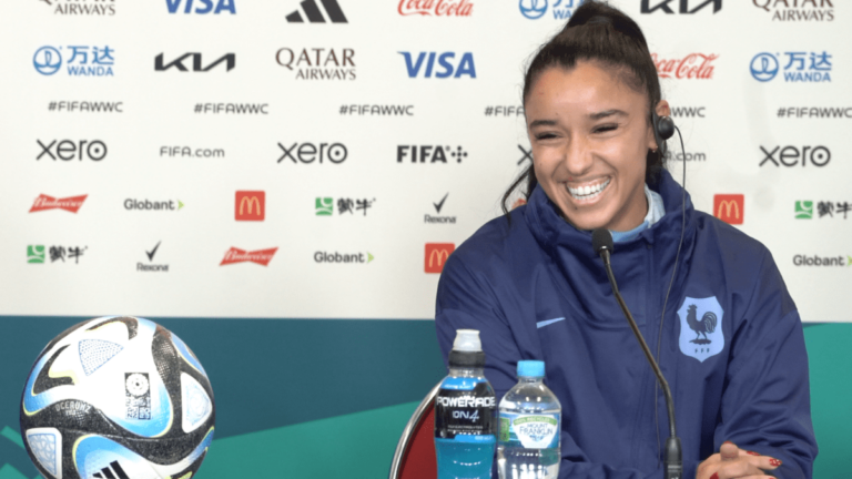 Sakina Karchaoui avant France Brésil en Mondial femmes.