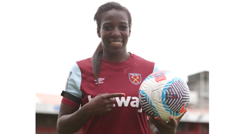 Viviane Asseyi France féminine West Ham football but ciseau vidéo