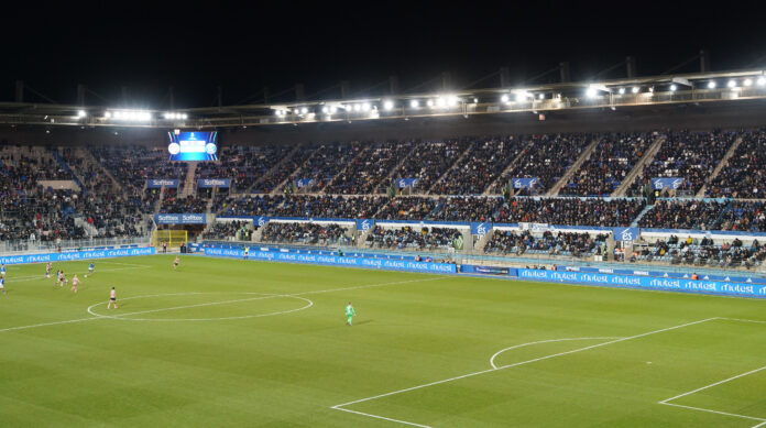 Strasbourg Meinau stade 13 000 affluence record Arkema Première Ligue féminine