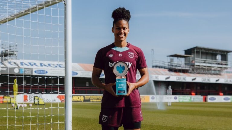 Shekiera Martinez West Ham féminin féminine Angleterre