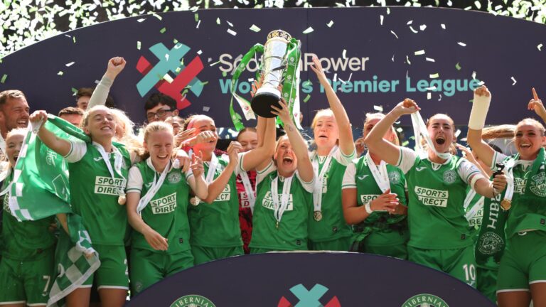 Hibernian Ecosse féminin féminine foot