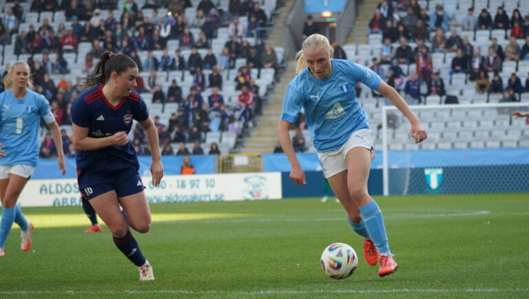 Rosengard Malmo féminine féminin Suède