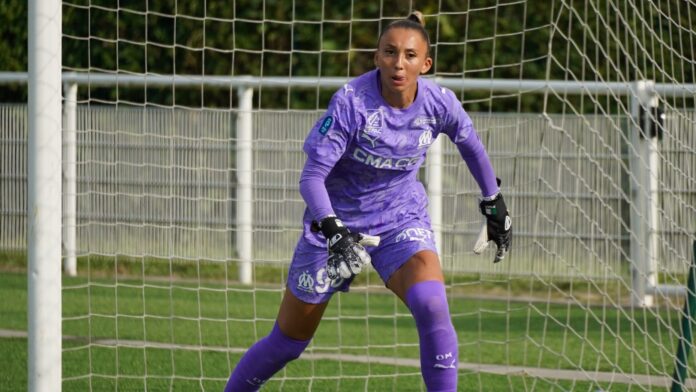 Chloé N'Gazi Marseille Algérie féminine féminin