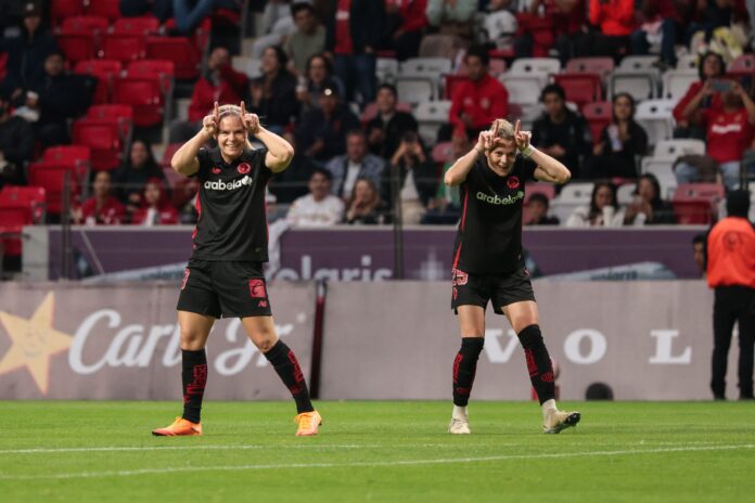 Le Sommer et Robert avec Toluca face à Puebla - Liga MX Apertura 2025