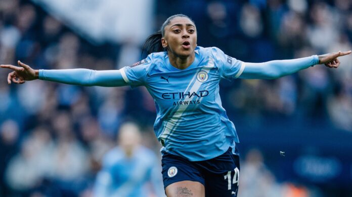 Kerolin Man City Manchester WOmen féminin