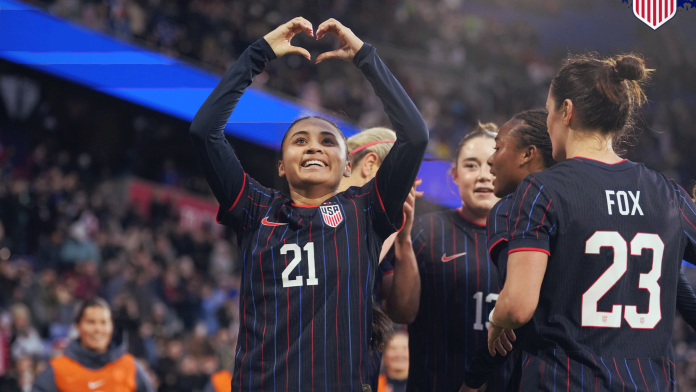 Thompson USA féminine féminin She believes