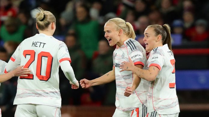 Manchester United - Bayern 1/4 aller UWCL 2025-2026