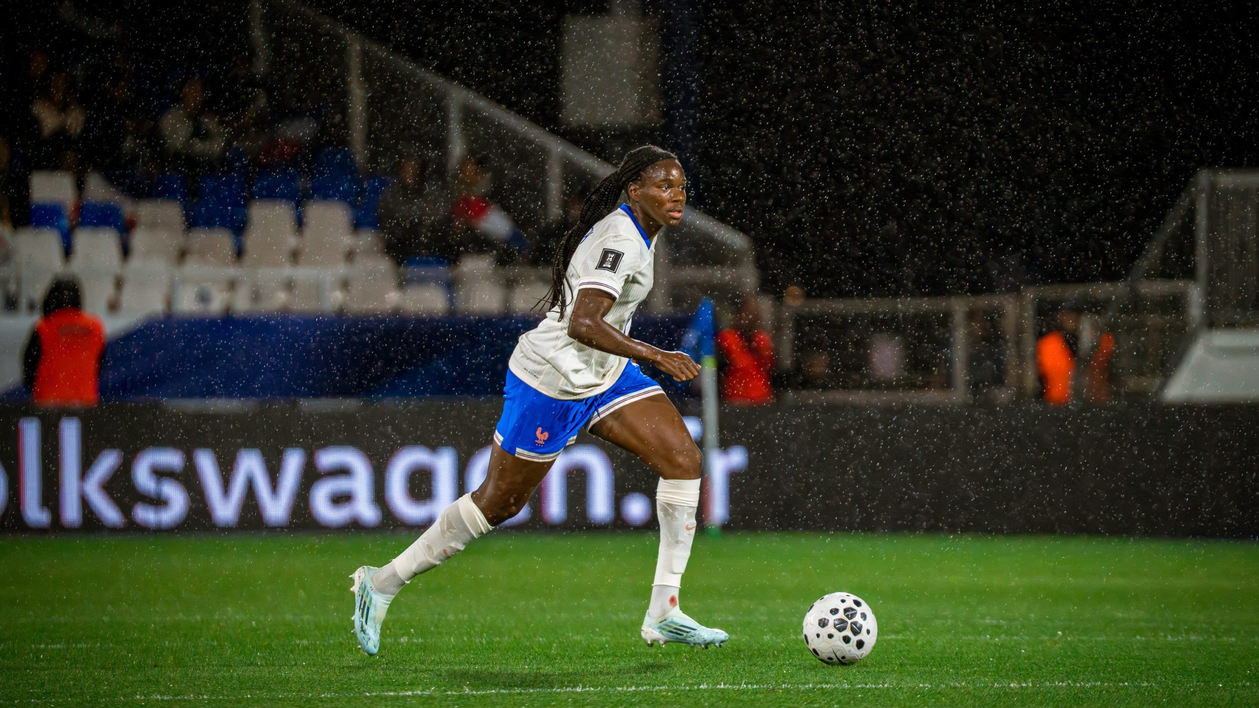 Les cinq stades retenus pour accueillir les Bleues en 2026-2027 dévoilés