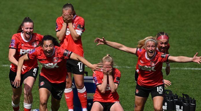 Charlton féminin féminine